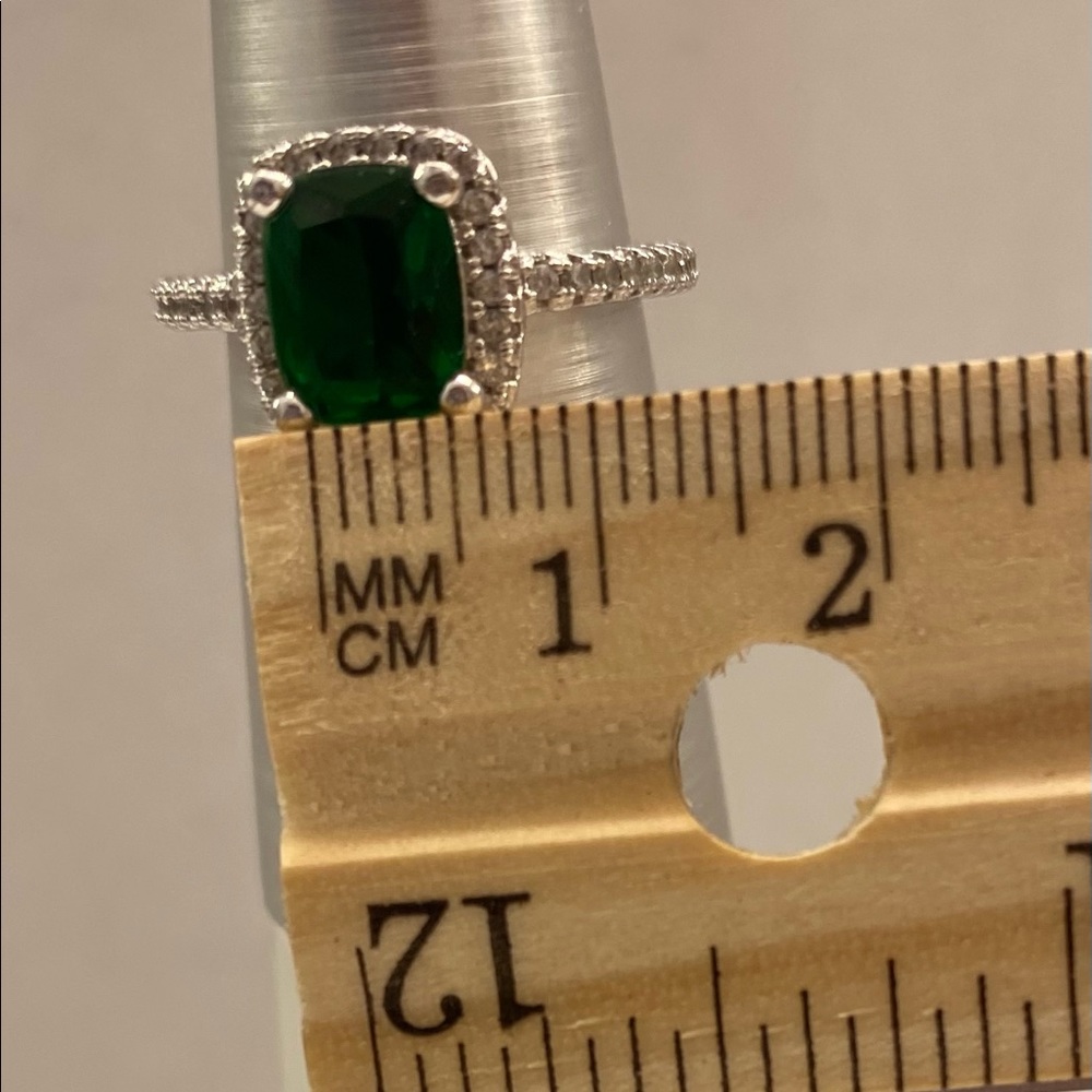 925 Ring With Simulated Emerald - image 6